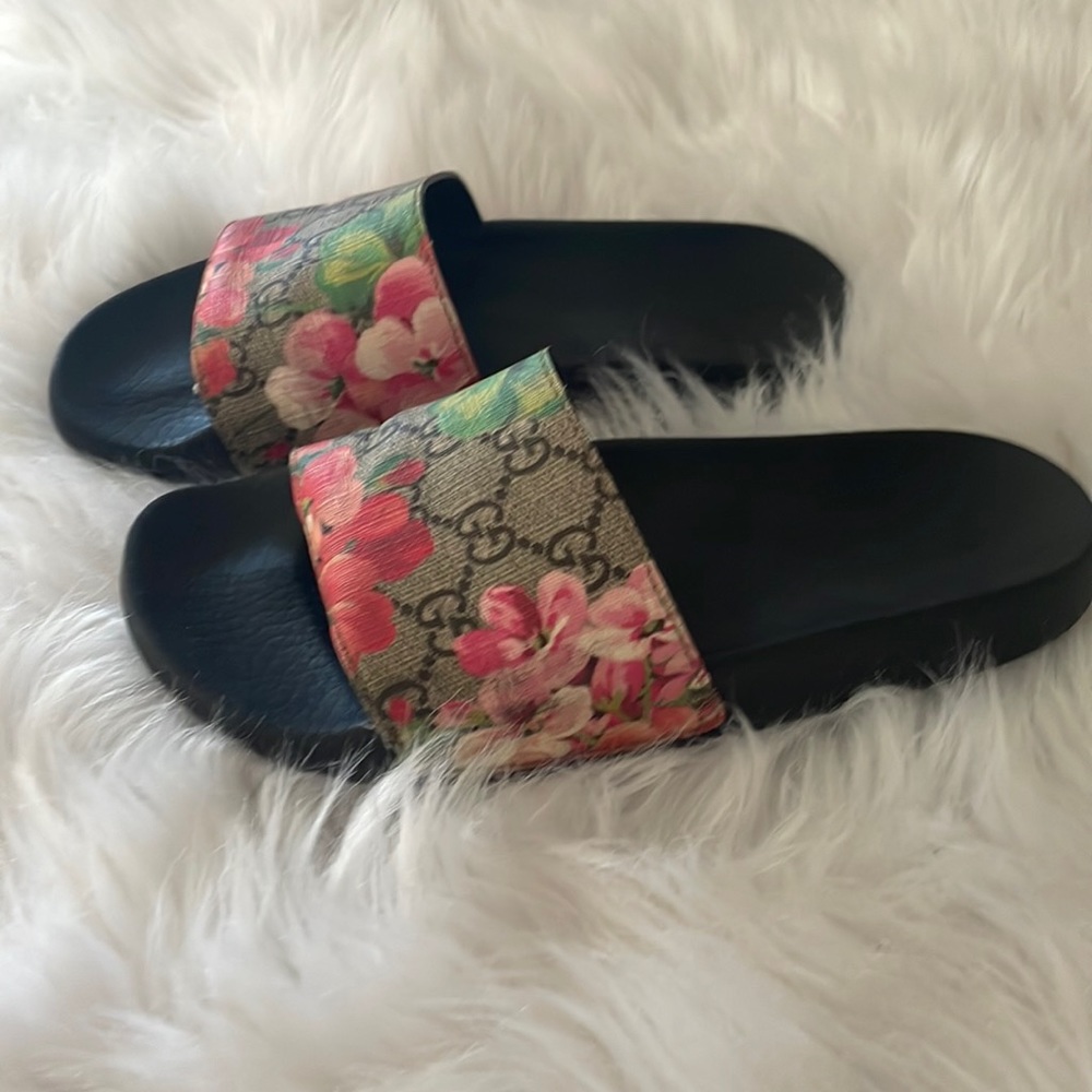 REAL!! floral gucci slides